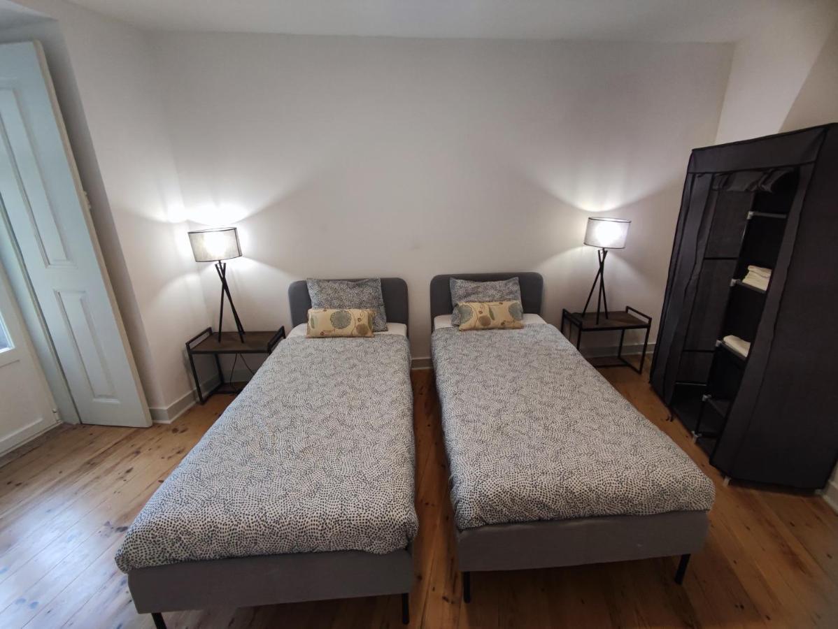 Sintra, T2 In Historic Center With Palace Views, Sintra Bagian luar foto