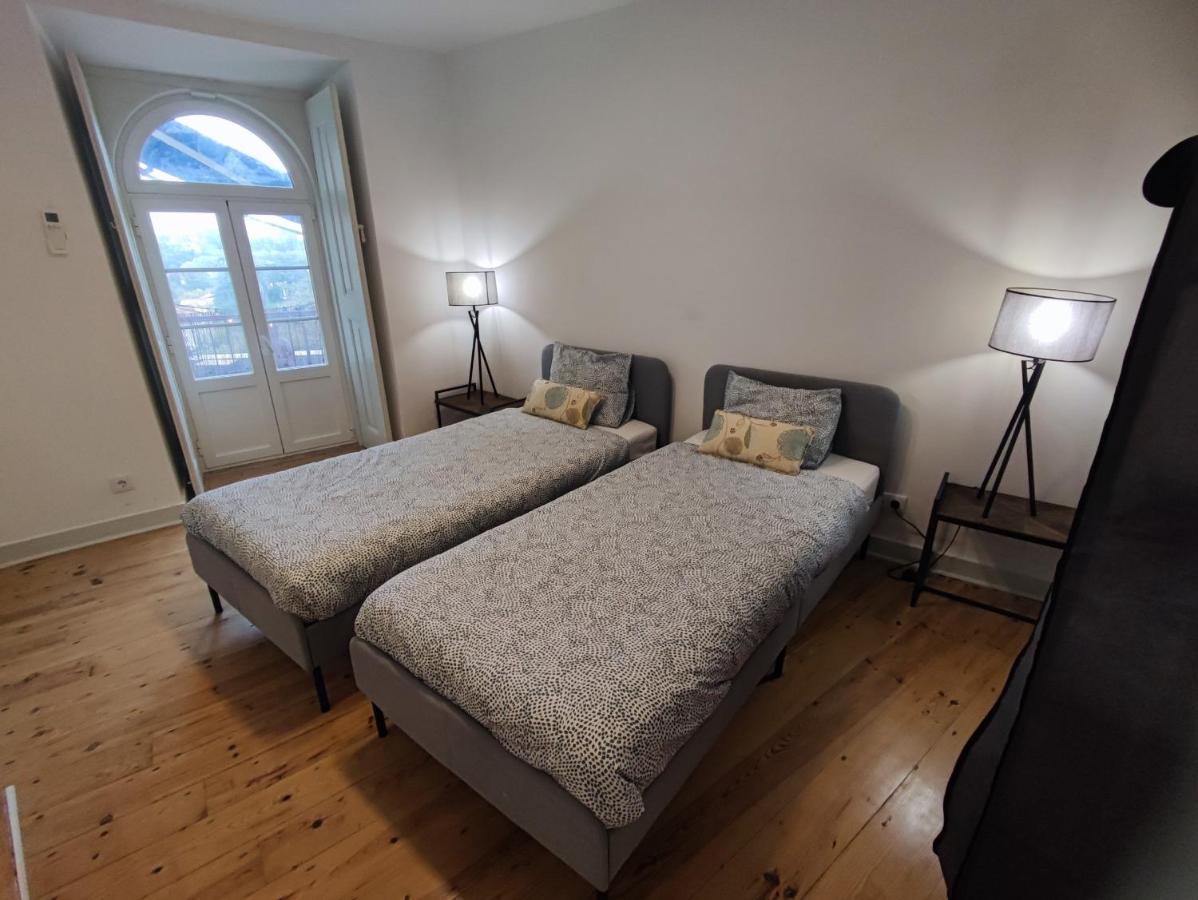 Sintra, T2 In Historic Center With Palace Views, Sintra Bagian luar foto